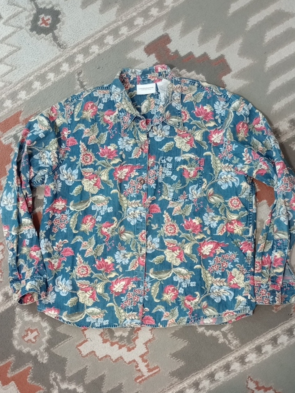 Liz Claiborne Floral Denim Button Front Shirt in Blue